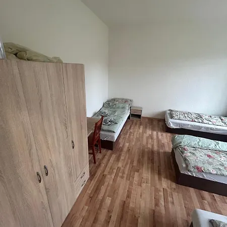 V Karlovych Varech Pro 4 Osoby Apartment *